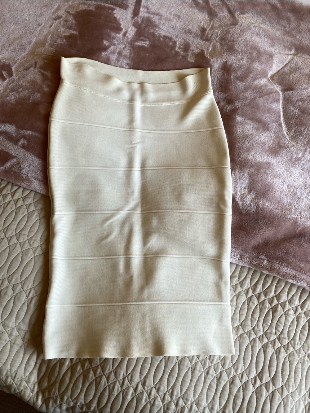 BCBG MAXAZRIA skirt